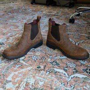 Clarks Chelsea Boots - Sz 11
